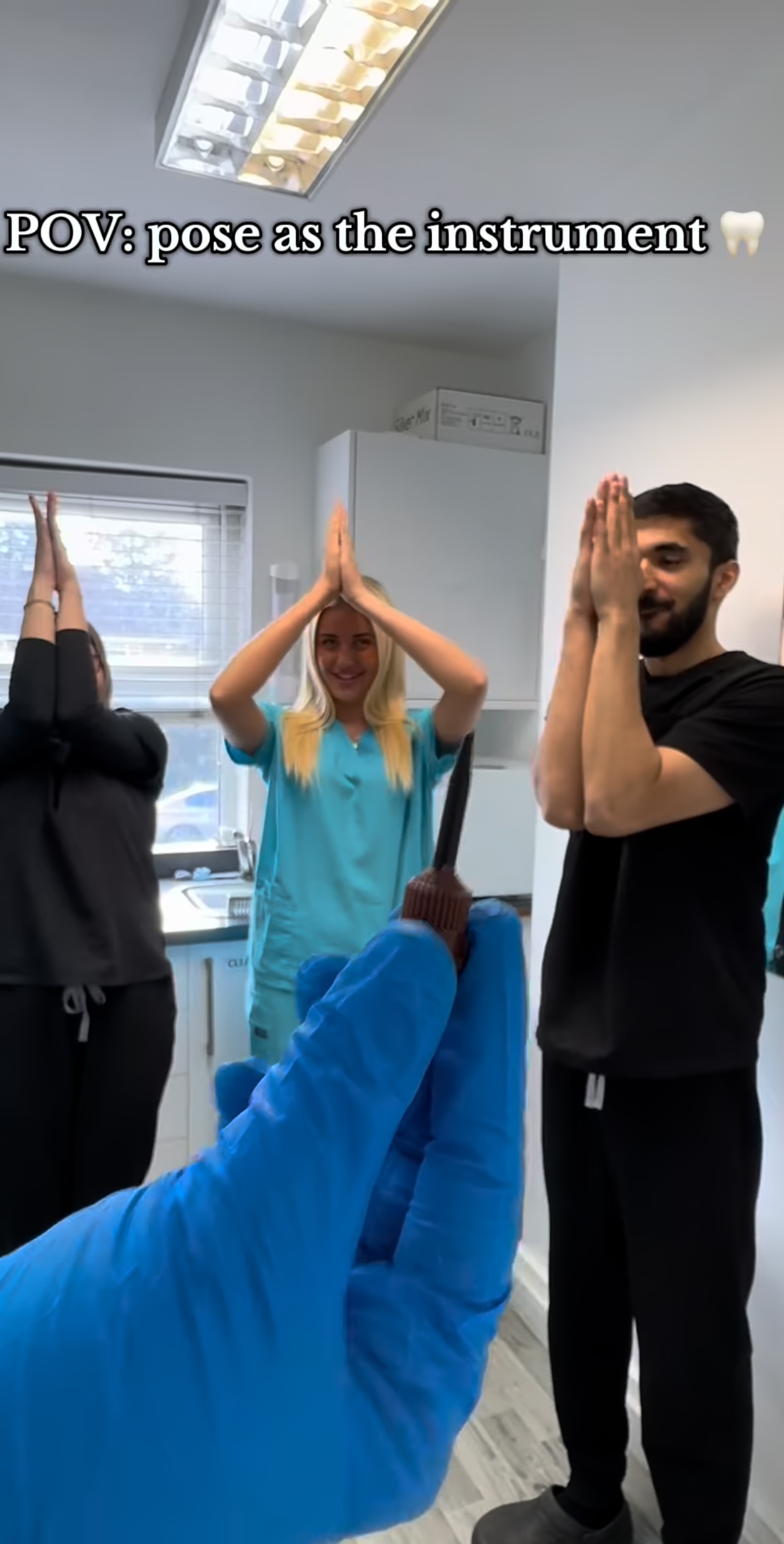 Pose as the instrument dentistry edition
